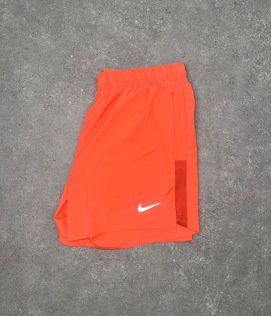 NIKE CHALLENGER SHORTS - ORANGE